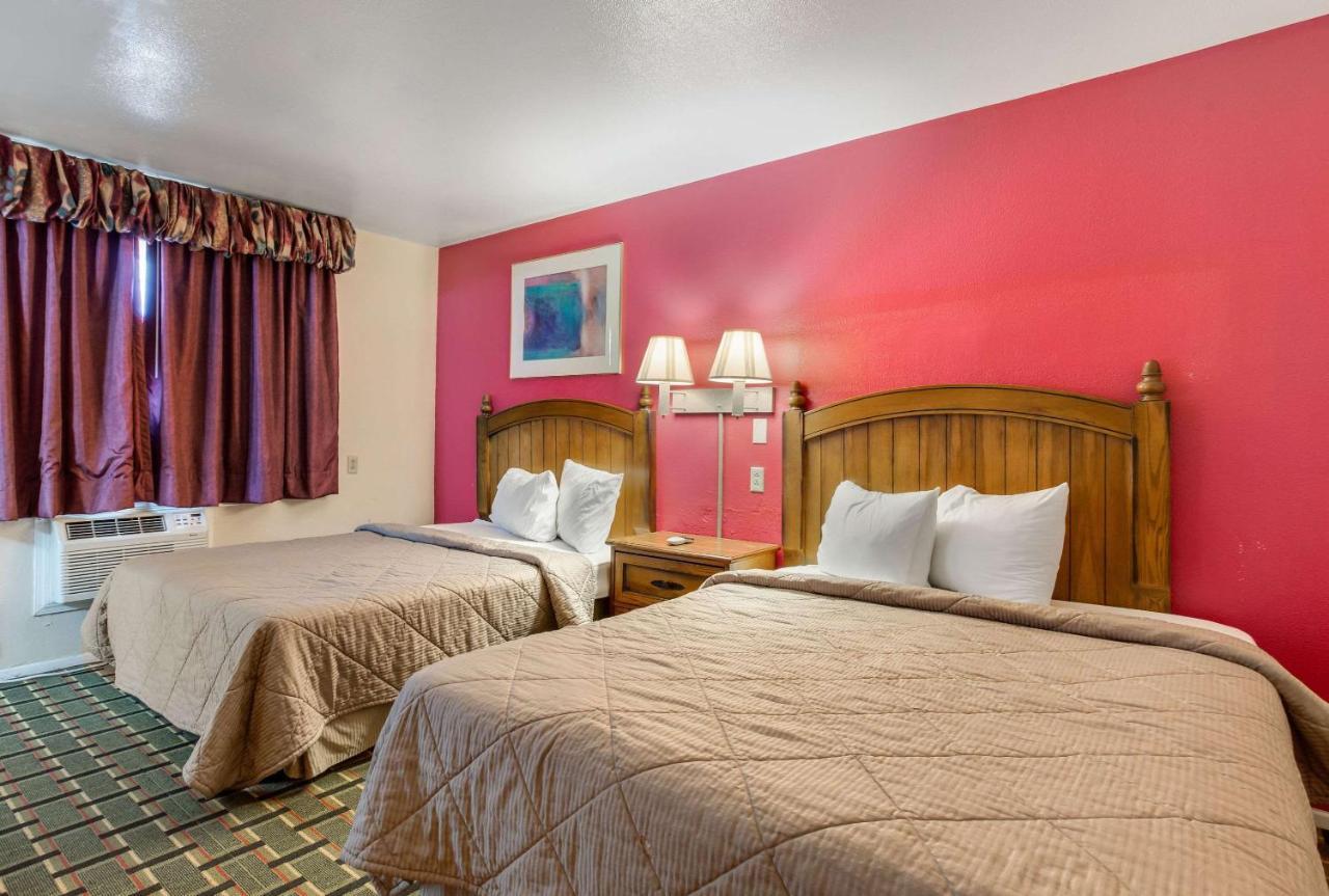 Rodeway Inn & Suites Raton Dış mekan fotoğraf