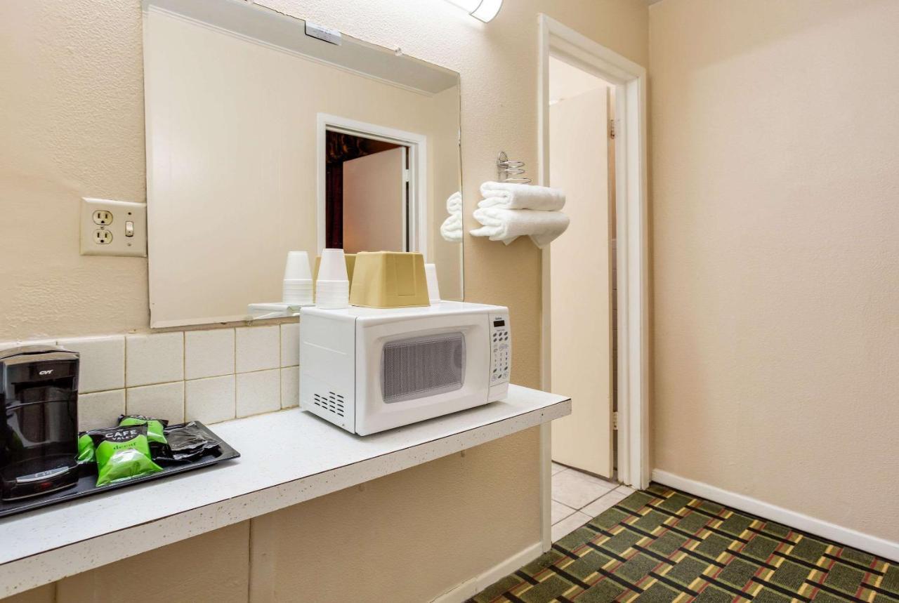 Rodeway Inn & Suites Raton Dış mekan fotoğraf