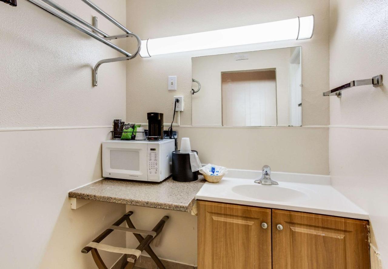 Rodeway Inn & Suites Raton Dış mekan fotoğraf