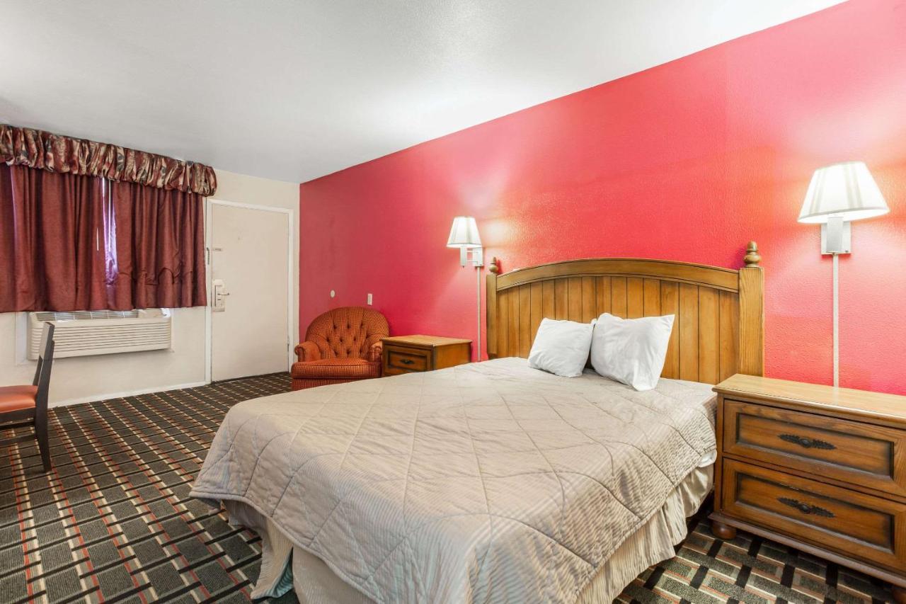 Rodeway Inn & Suites Raton Dış mekan fotoğraf