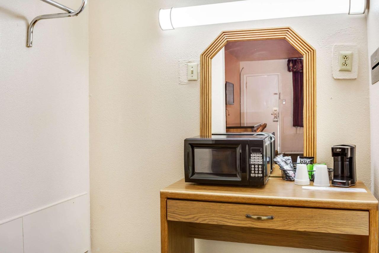 Rodeway Inn & Suites Raton Dış mekan fotoğraf