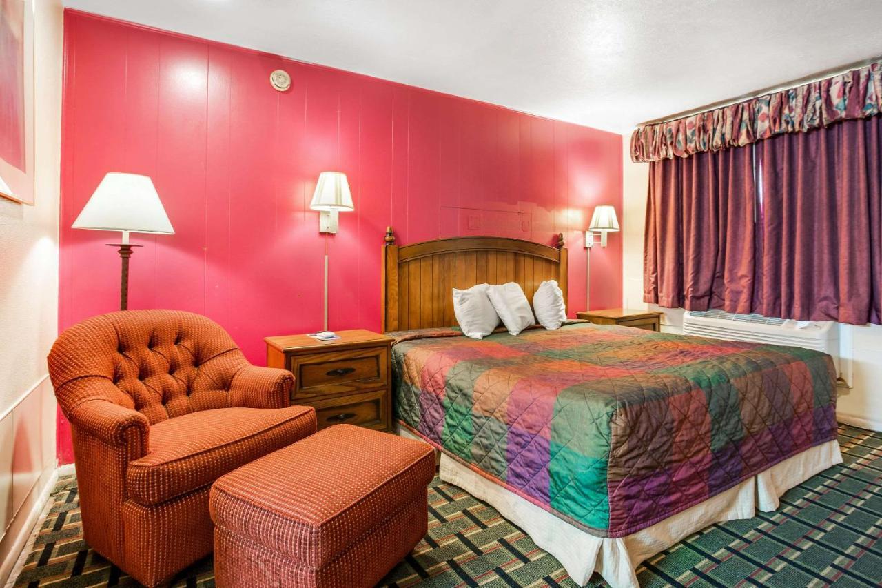 Rodeway Inn & Suites Raton Dış mekan fotoğraf